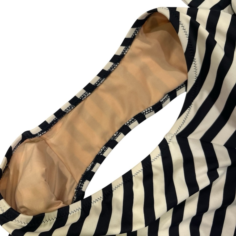 J. Crew One-shoulder One-piece Swimsuit in Classic Stripe Nautical Coastal Sz 6 - Picture 7 of 9